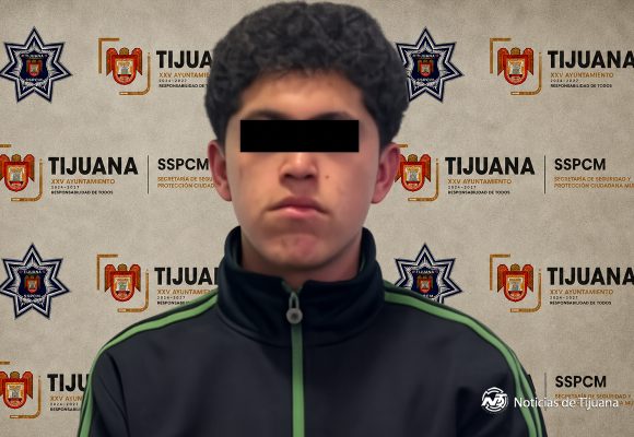 Detienen a hombre con orden activa por homicidio