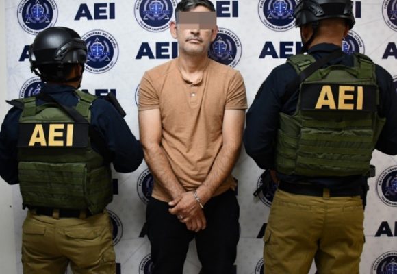 Aprehenden a hombre acusado de violación en Ciudad de México