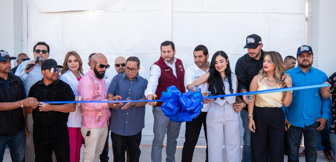 Asiste Burgueño a apertura de clínica de rehabilitación en Mexicali
