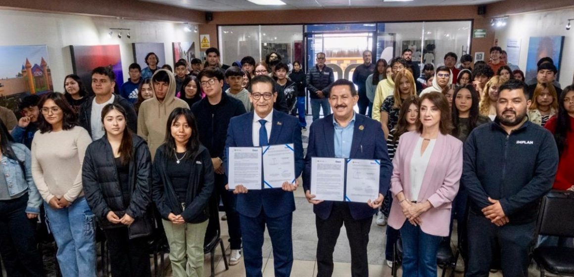 Firma IMPLAN convenio con UDCI para integrar a estudiantes en proyectos