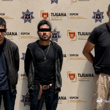 Caen tres tras robo de vehículo; llevaban 38 kilos de cristal