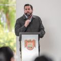 Entrega Ismael Burgueño apoyos a emprendedores