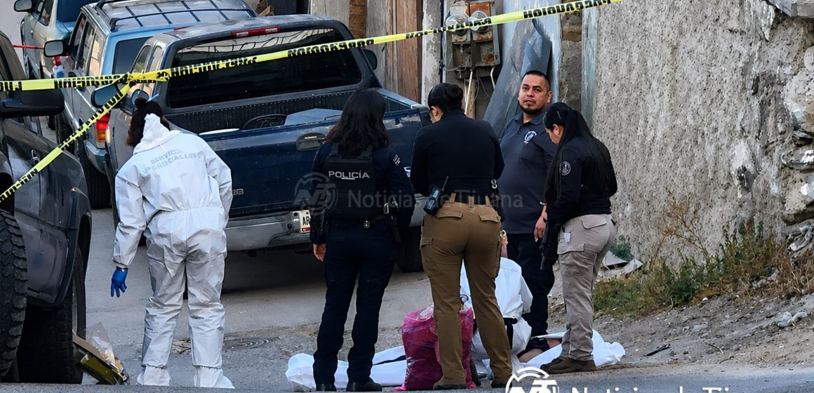 Hallan cuerpo envuelto en cobija en Tijuana