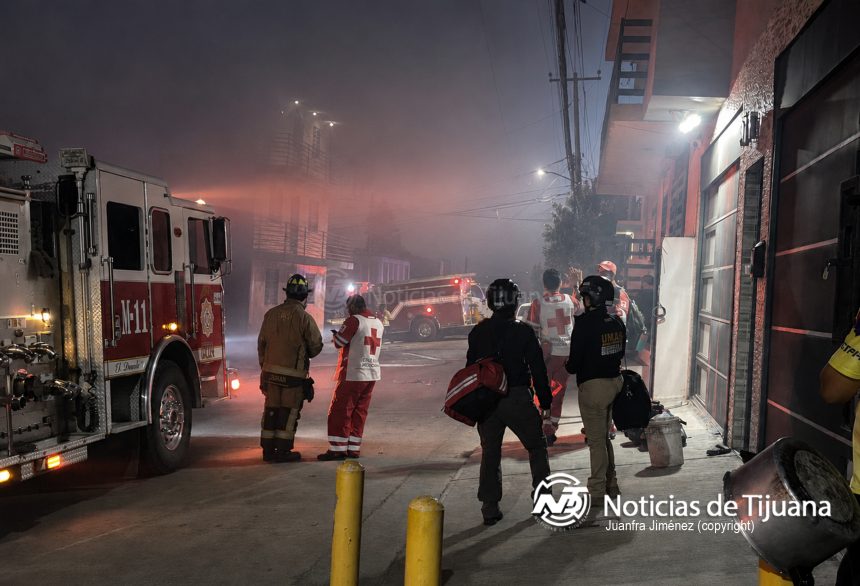 Incendio reduce vivienda a cenizas en la colonia Altiplano