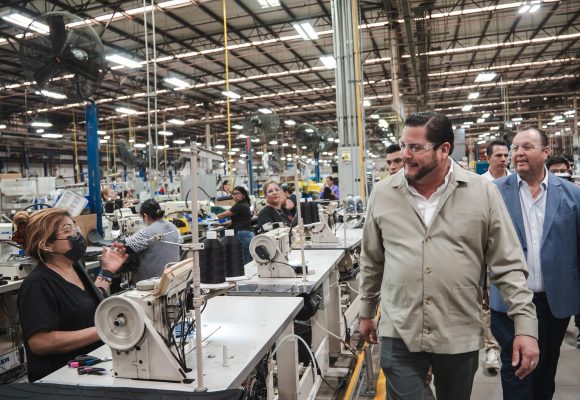 Inauguran módulo de “Tijuana Saludable” en ENOVIS para más de 2 mil trabajadores