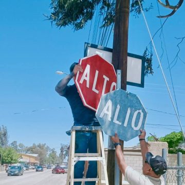 Señalización y pintado refuerzan la seguridad vial en colonias de Tecate