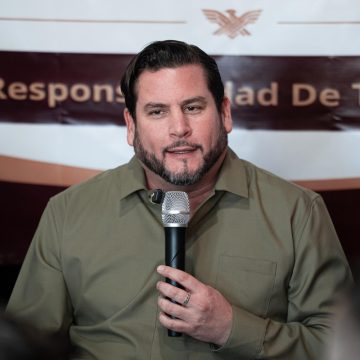 Inaugura Ismael Burgueño Ventanilla Única para Licencias de Alcoholes