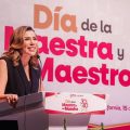 Gobernadora encabeza entrega histórica de pensiones a docentes