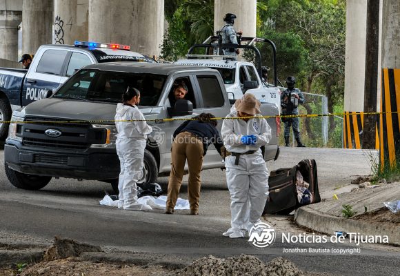 Localizan cadáver dentro de una maleta en la colonia Alemán