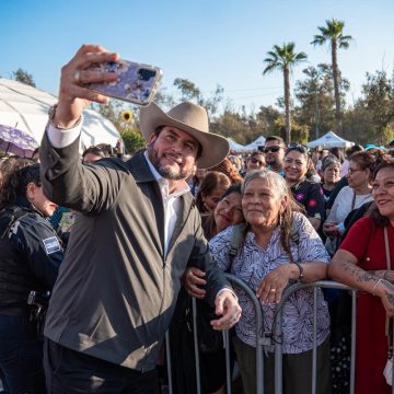 6 Celebran a más de 5 mil madres tijuanenses con concierto