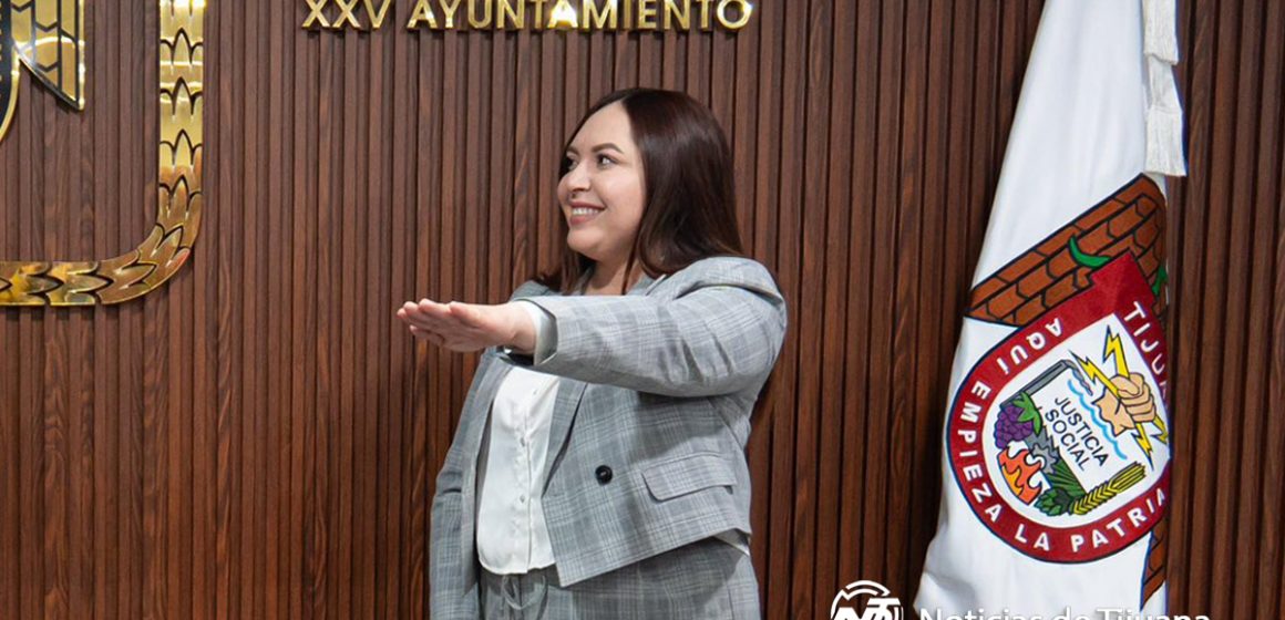 Sale Araceli Márquez de Reglamentos; entra Adriana Barrera