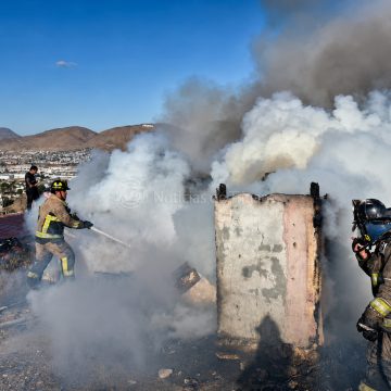 Incendios y un hombre electrocutado movilizan a Bomberos de Tijuana