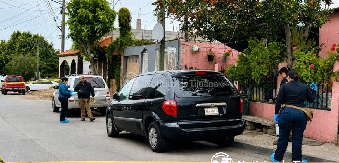 Atacan a balazos a concesionario de grúas; viajaba con su hija cuando abrieron fuego