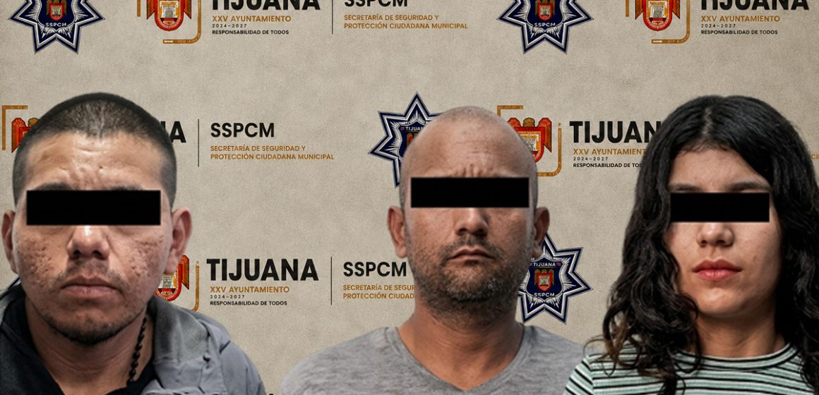 Caen presuntos homicidas con arma y auto robado