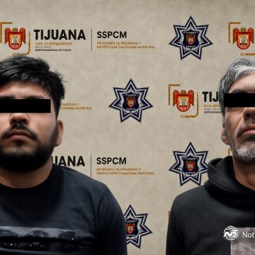 Arrestan a dos hombres tras agredir a un oficial y aseguran un arma de fuego