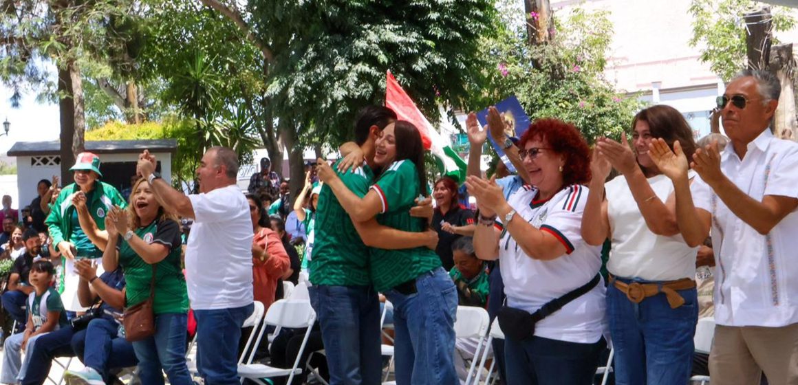 Tecate vive la fiesta mundialista en familia