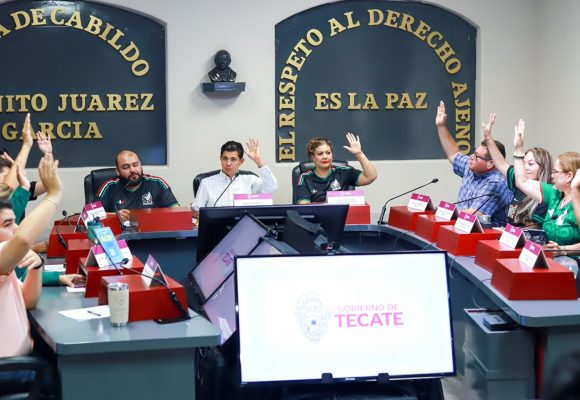 Román Cota impulsa saneamiento financiero histórico