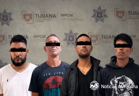 Aseguran a cuatro con órdenes de aprehensión