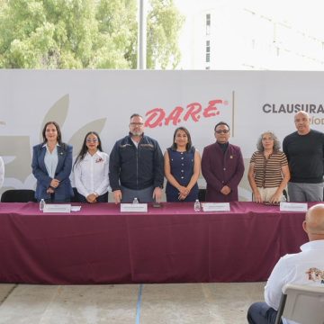 1 Celebran clausura de D.A.R.E.; más de 4 mil estudiantes participaron