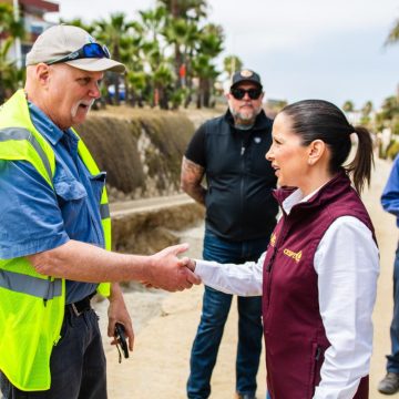 1 Mónica Vega supervisa restablecimiento de línea clave del sistema sanitario