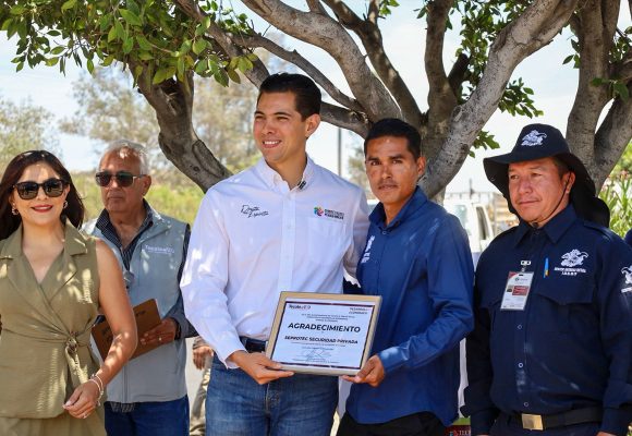 SEPROTEC adopta camellón en acceso principal y refuerza recuperación urbana