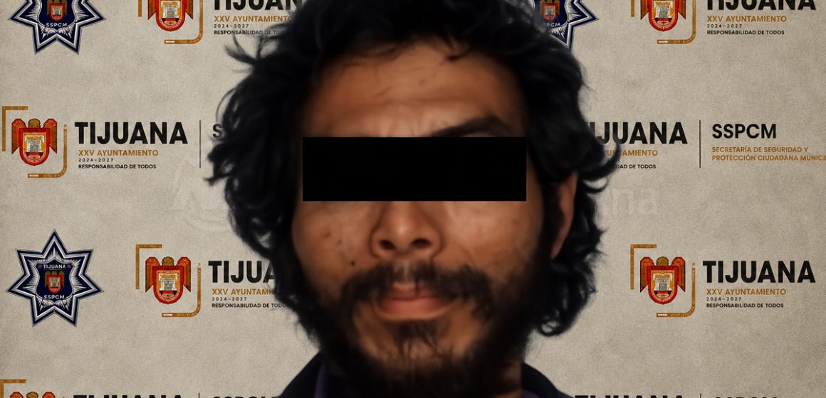 Detienen a hombre con droga y orden vigente