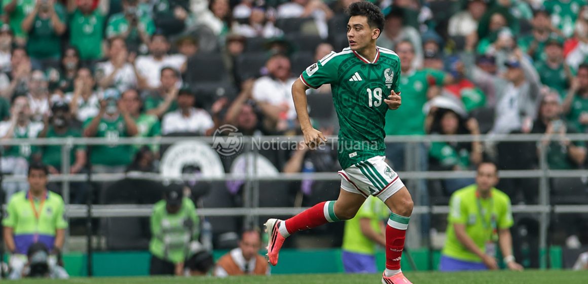 Gil Mora hace historia y debuta en el Mundial 2026 con victoria de México