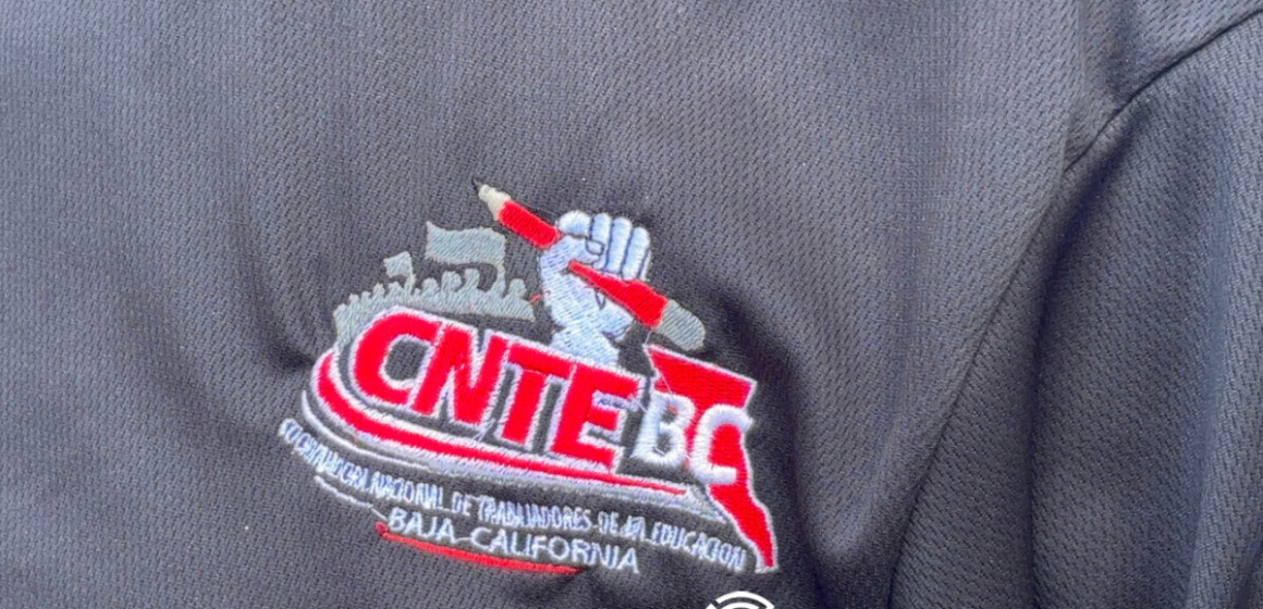 CNTE mantiene plantón y anuncia liberación de casetas