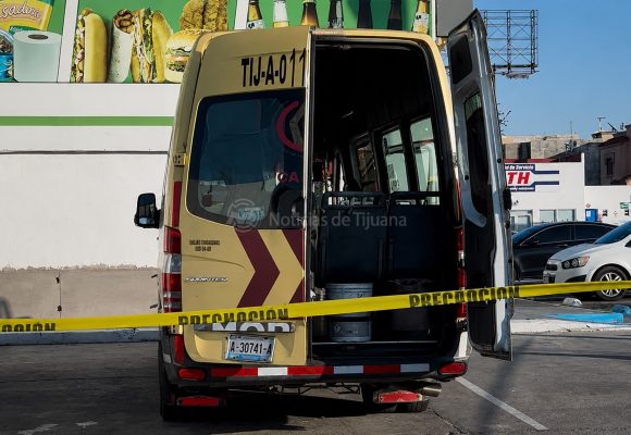 Balean a conductor de calafia en la Vía Rápida; agresores huyeron en motocicletas