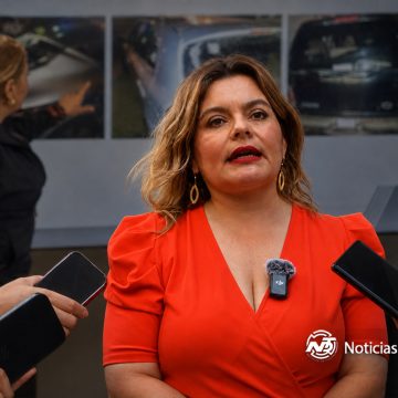 Gina Villalobos Respalda Gina Villalobos trabajo de la fiscal María Elena Andrade