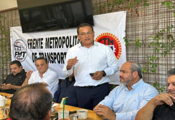 Arturo Aguirre destaca avances y retos para modernizar el transporte público en Tijuana